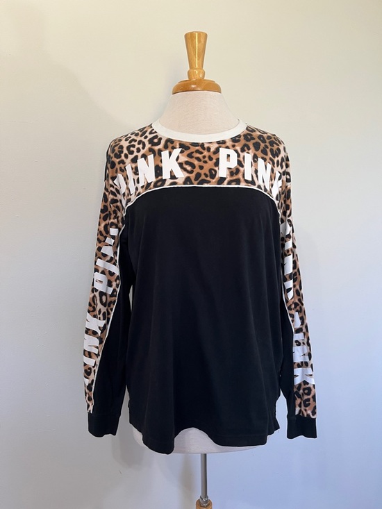 PINK Victoria's Secret Tops - PINK Victoria's Secret Cheetah Print Long Sleeve Shirt Size Large